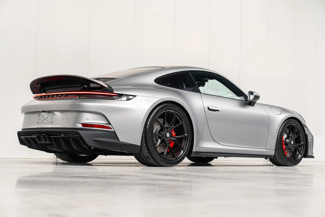 2023 Porsche 992 GT3 - Image 13 of 31