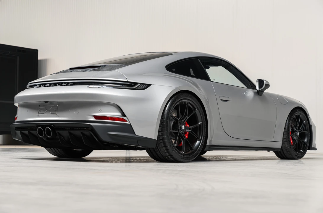 2023 Porsche 992 GT3 - Image 23 of 31