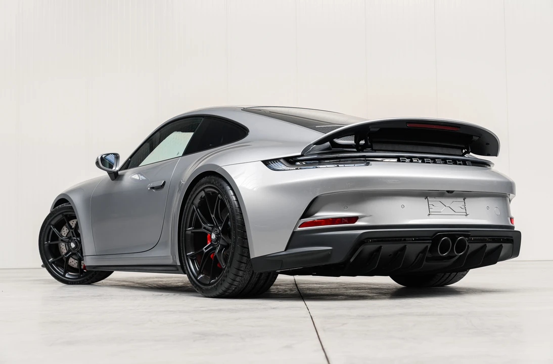 2023 Porsche 992 GT3 - Image 27 of 31