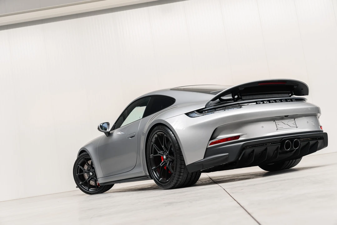 2023 Porsche 992 GT3 - Image 28 of 31