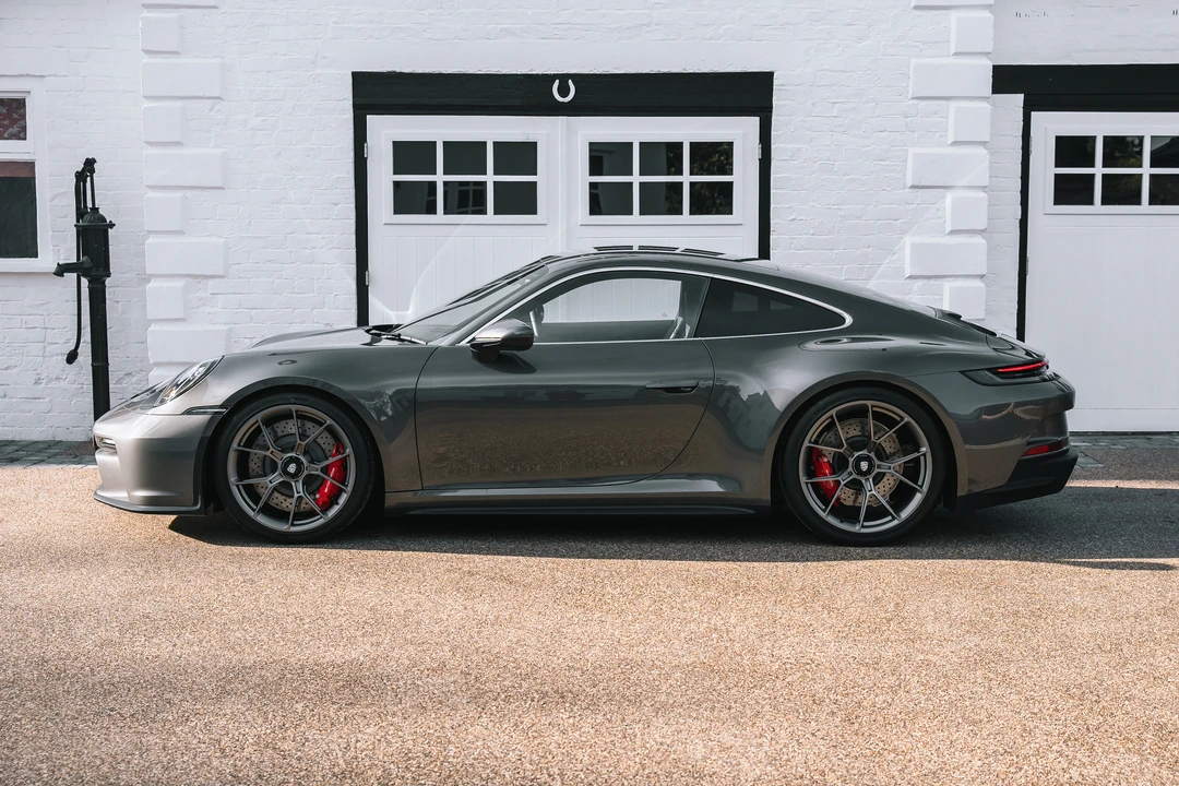 2023 Porsche 992 GT3 - Image 16 of 31