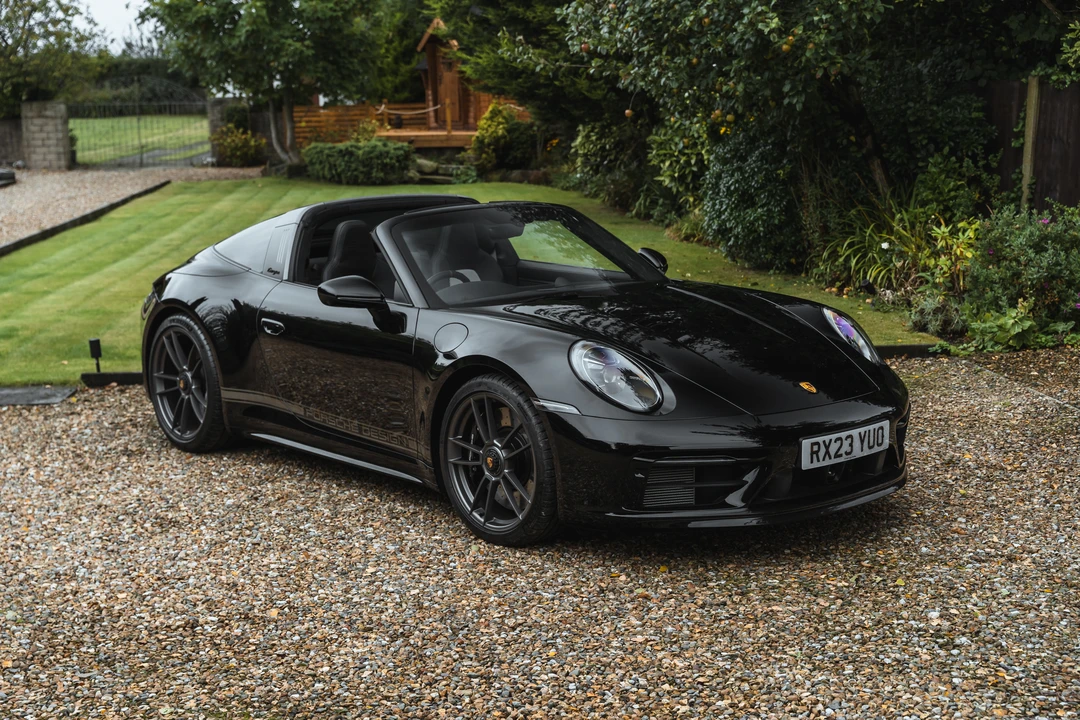 2023 Porsche 992 Carrera S - Image 9 of 31
