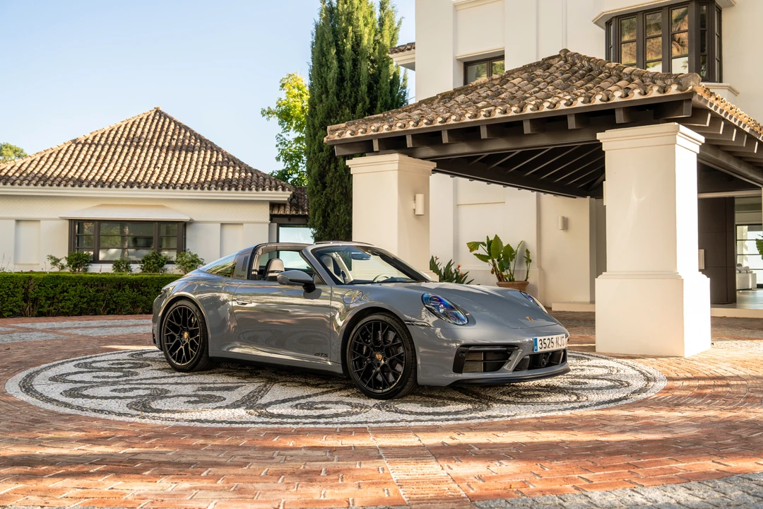 2023 Porsche 992 Targa 4 GTS - Image 9 of 31