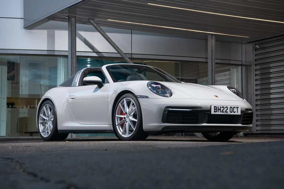 2023 Porsche 992 Targa 4 & 4S - Image 3 of 31