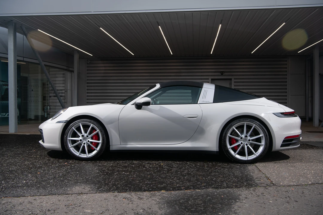 2023 Porsche 992 Targa 4 & 4S - Image 8 of 31