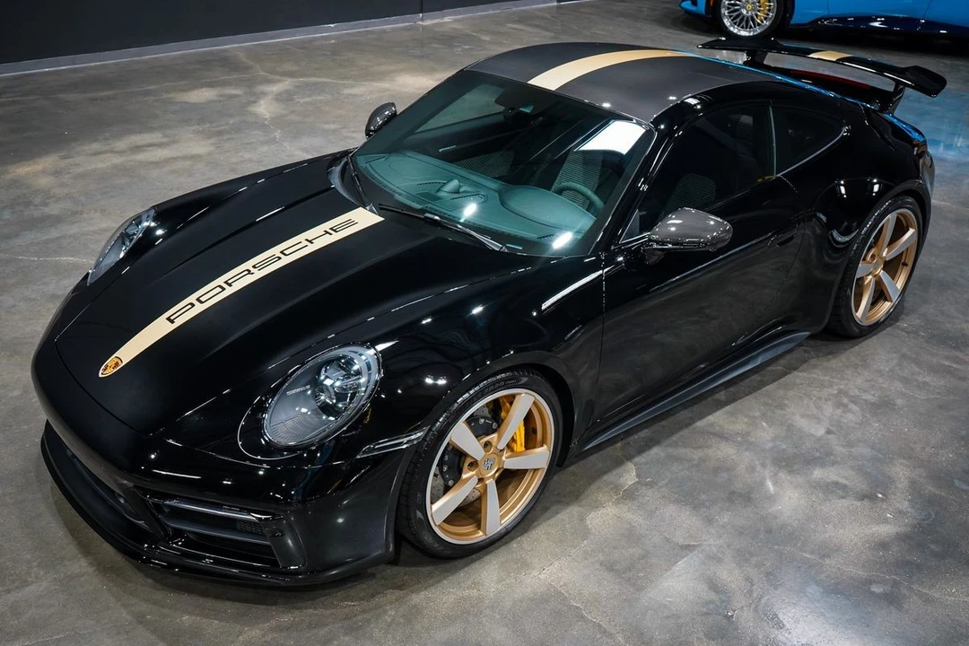 2023 Porsche 992 Carrera S - Image 14 of 31