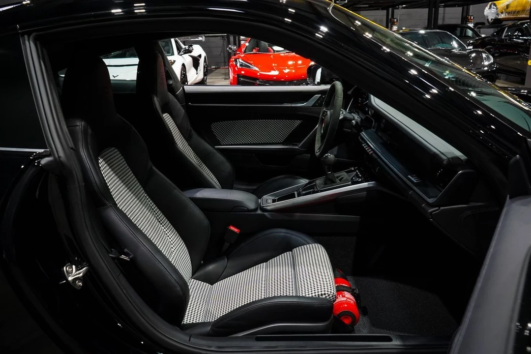 2023 Porsche 992 Carrera S - Image 30 of 31