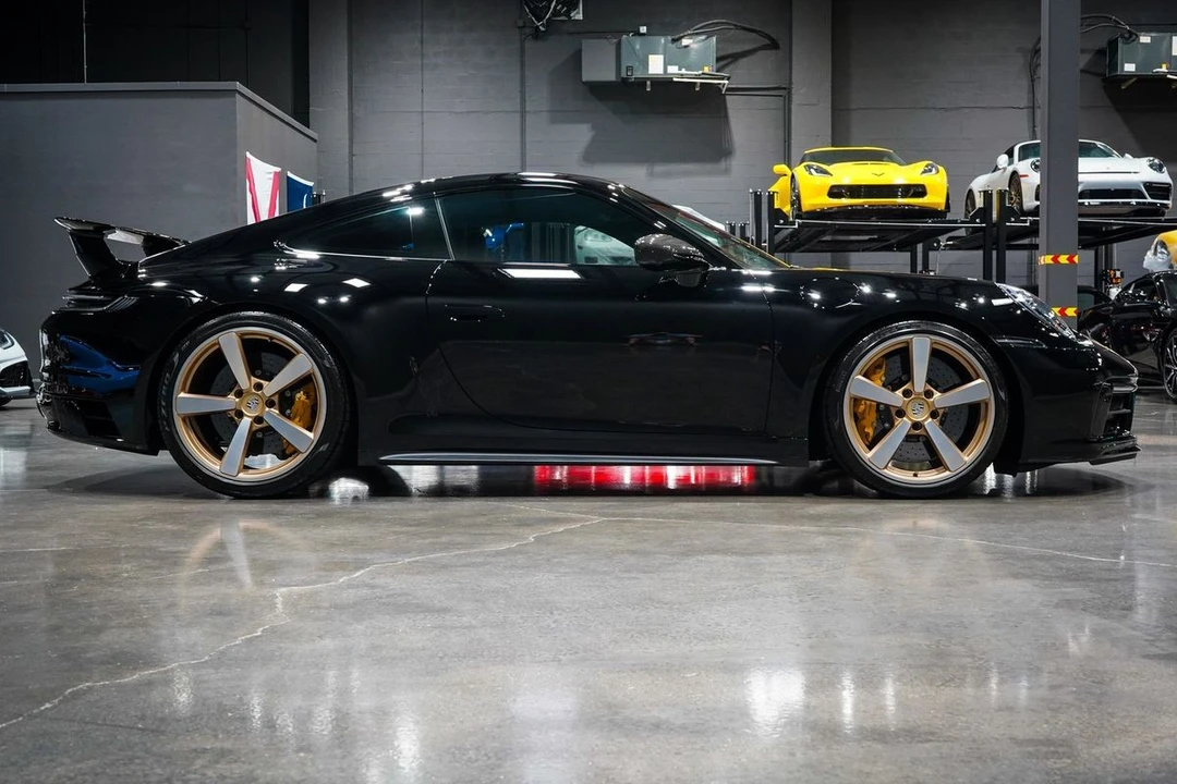 2023 Porsche 992 Carrera S - Image 6 of 31