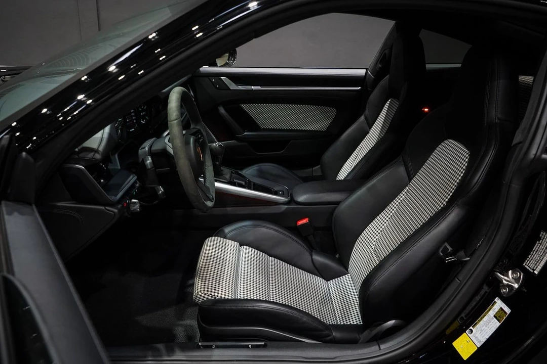 2023 Porsche 992 Carrera S - Image 27 of 31