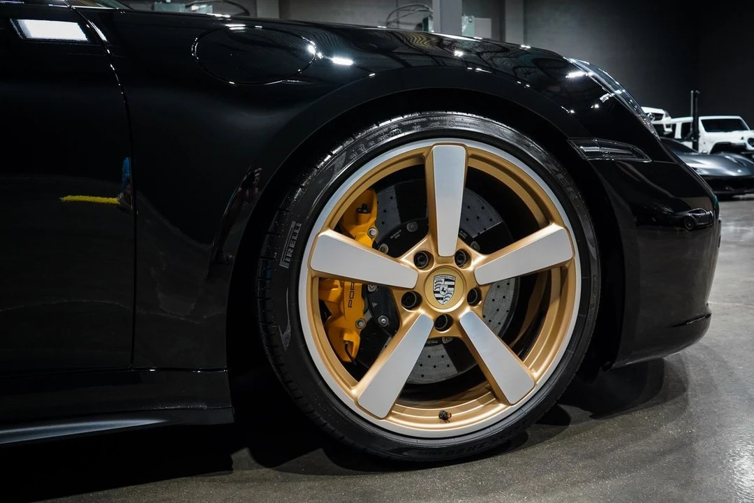 2023 Porsche 992 Carrera S - Image 22 of 31