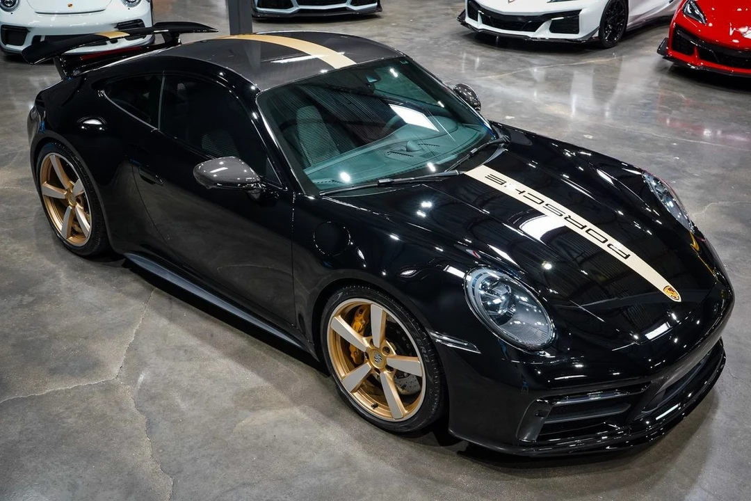 2023 Porsche 992 Carrera S - Image 17 of 31