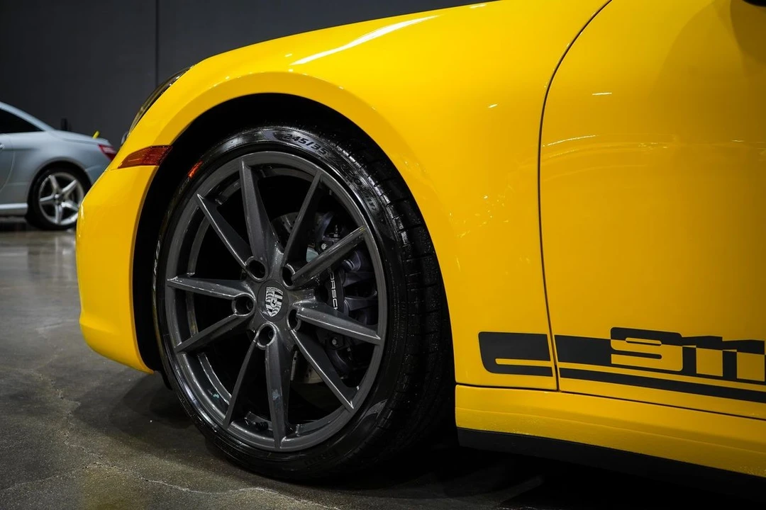 2023 Porsche 992 Carrera T - Image 18 of 21