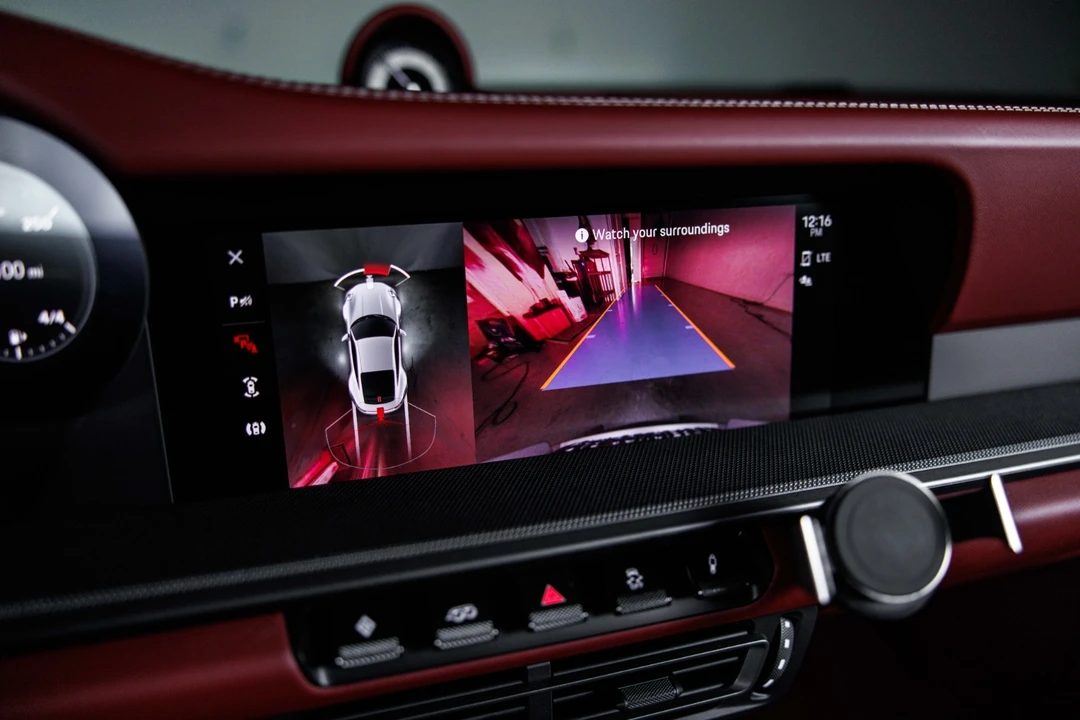 2023 Porsche 992 Carrera - Image 19 of 27