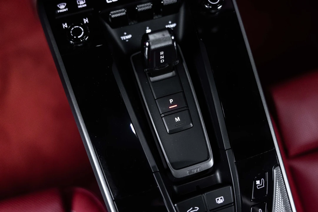 2023 Porsche 992 Carrera - Image 23 of 27