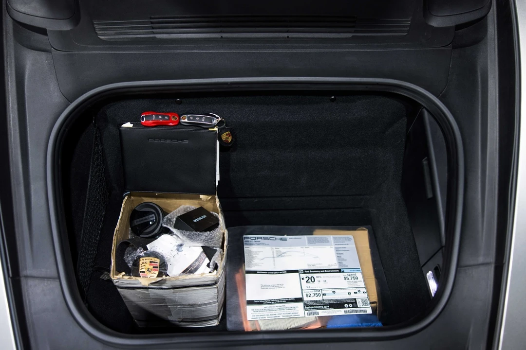 2023 Porsche 992 Carrera - Image 26 of 27
