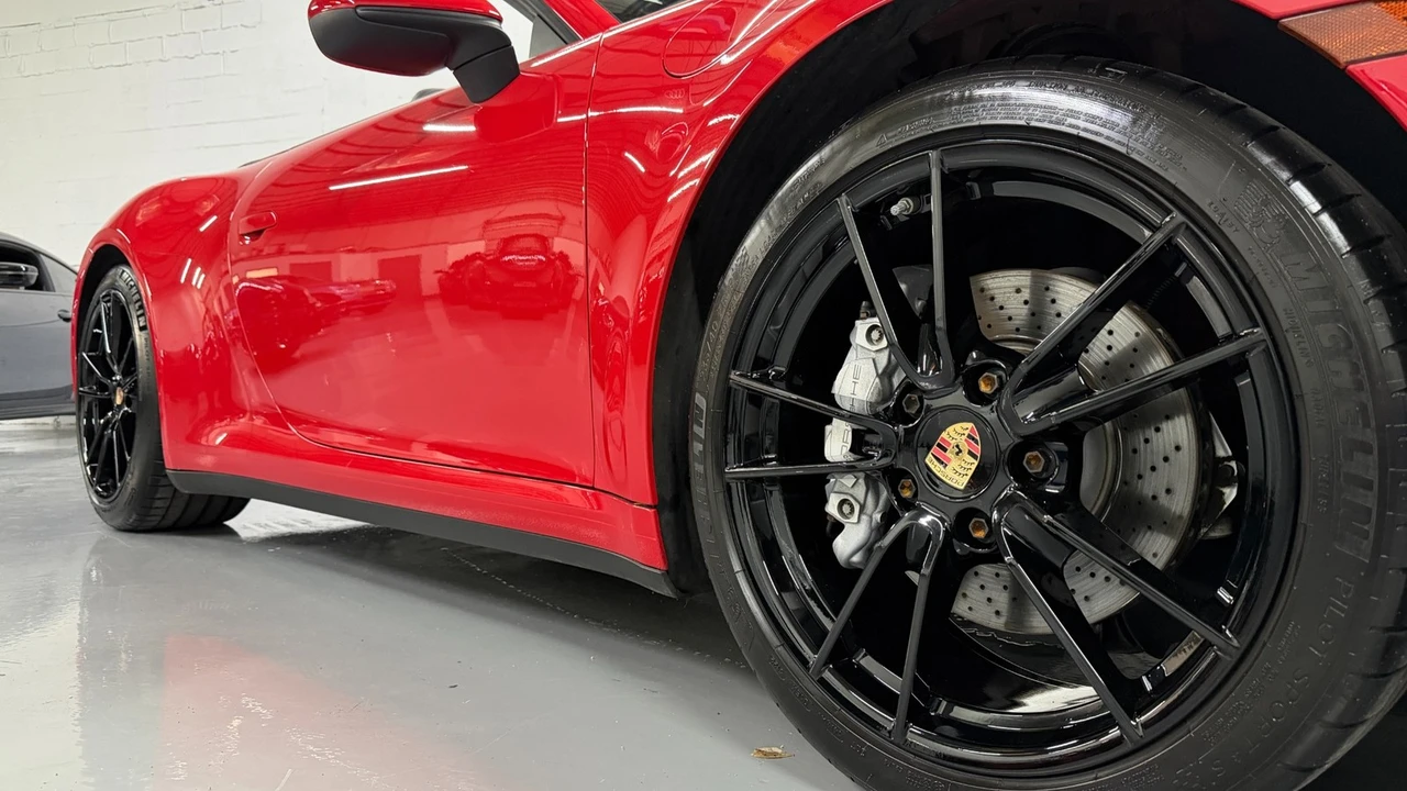 2023 Porsche 992 Carrera - Image 10 of 31