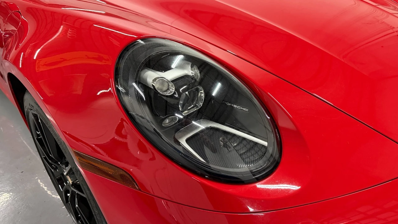2023 Porsche 992 Carrera - Image 6 of 31