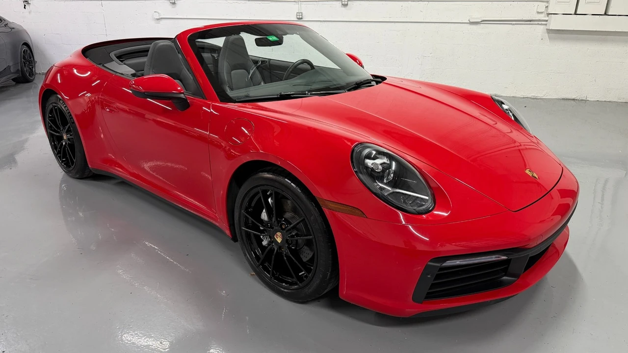 2023 Porsche 992 Carrera - Image 3 of 31