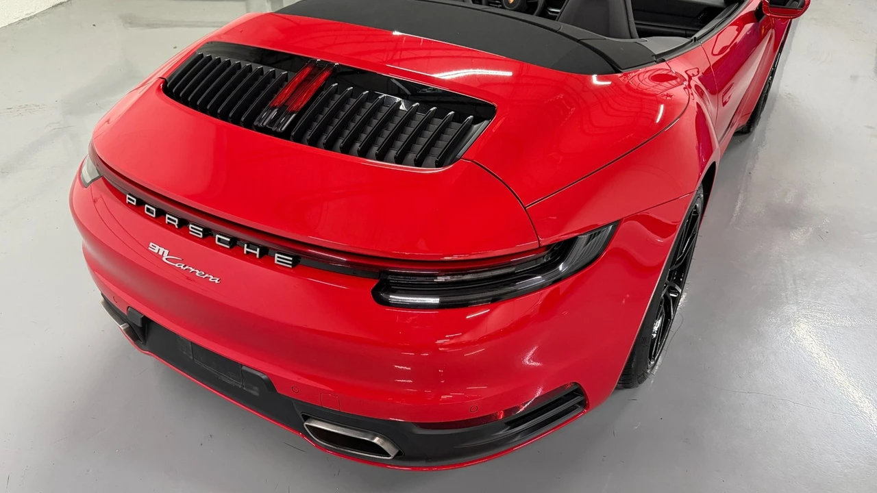 2023 Porsche 992 Carrera - Image 16 of 21