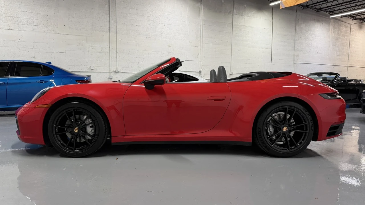 2023 Porsche 992 Carrera - Image 30 of 31