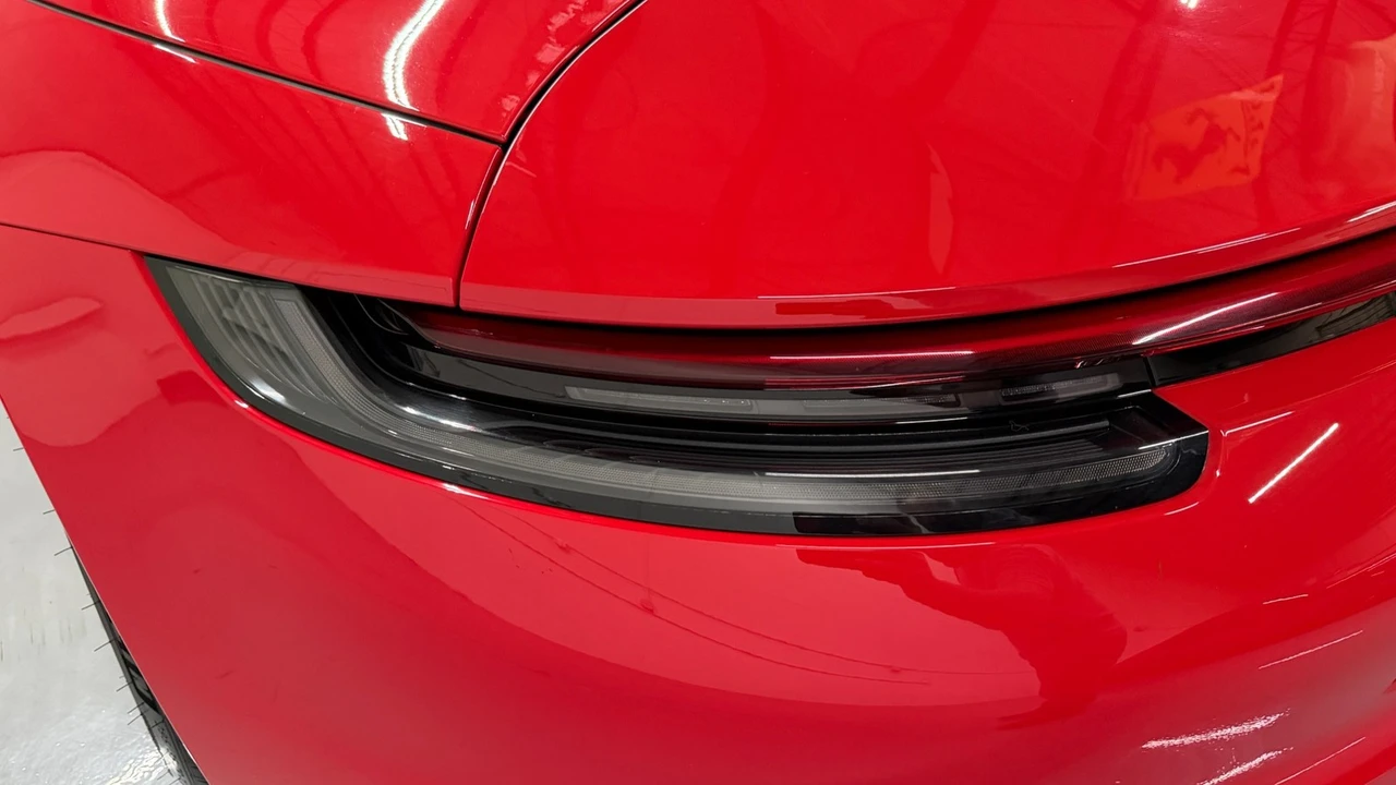 2023 Porsche 992 Carrera - Image 26 of 31