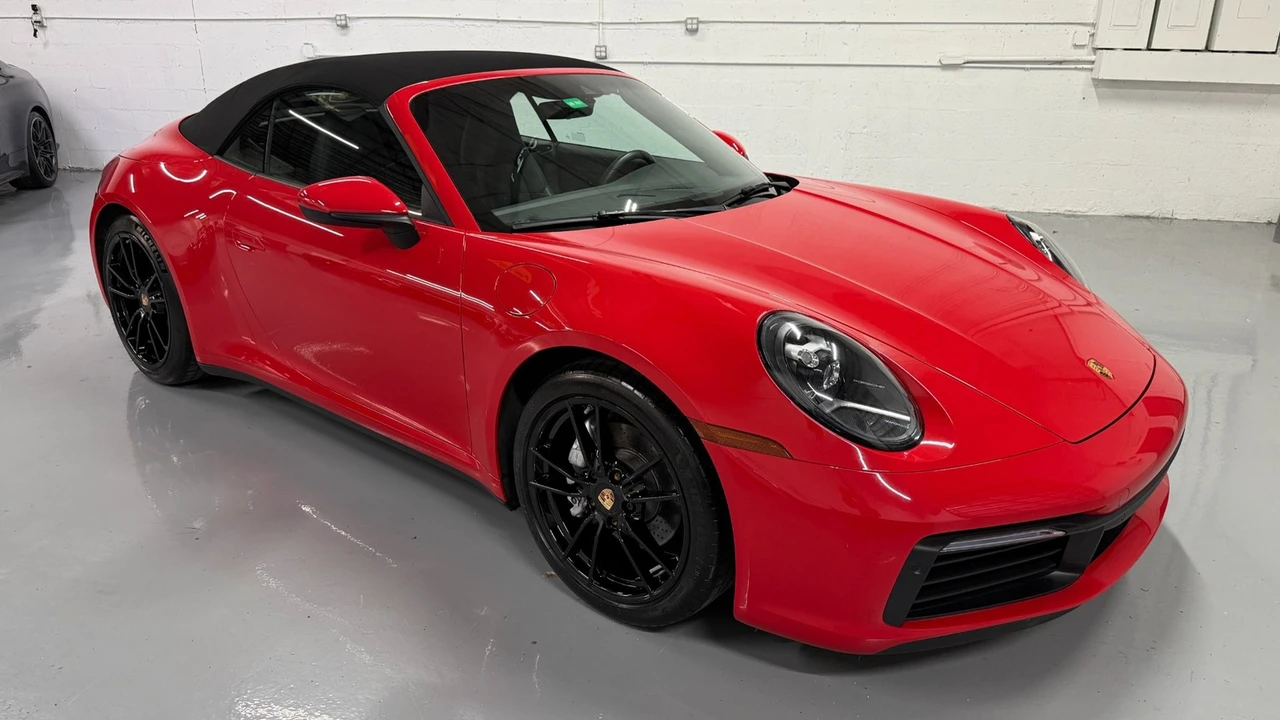 2023 Porsche 992 Carrera - Image 4 of 31