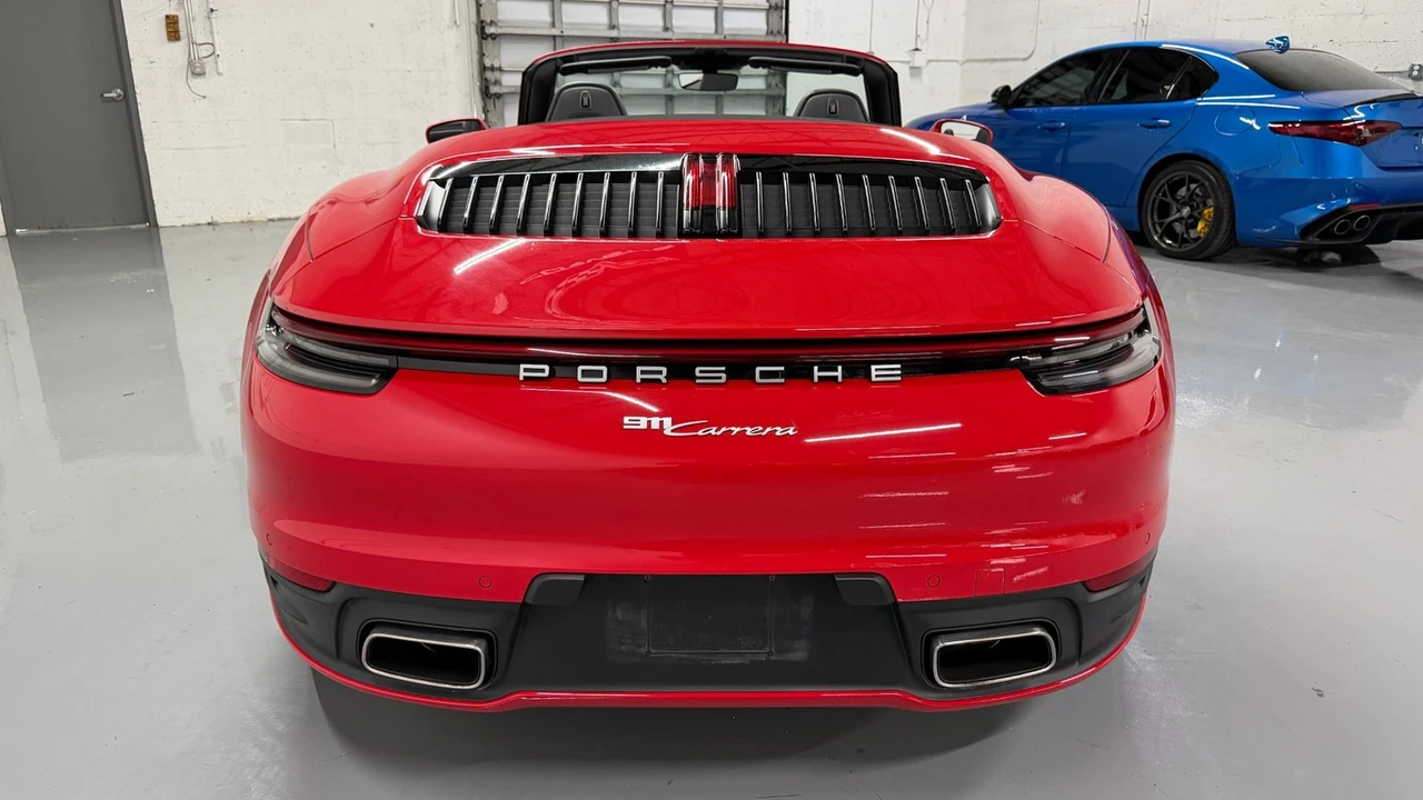 2023 Porsche 992 Carrera - Image 22 of 31