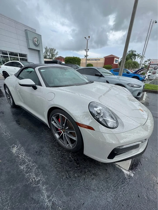 2023 Porsche 992 Carrera - Image 2 of 7