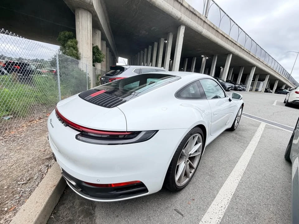2023 Porsche 992 Carrera - Image 5 of 6