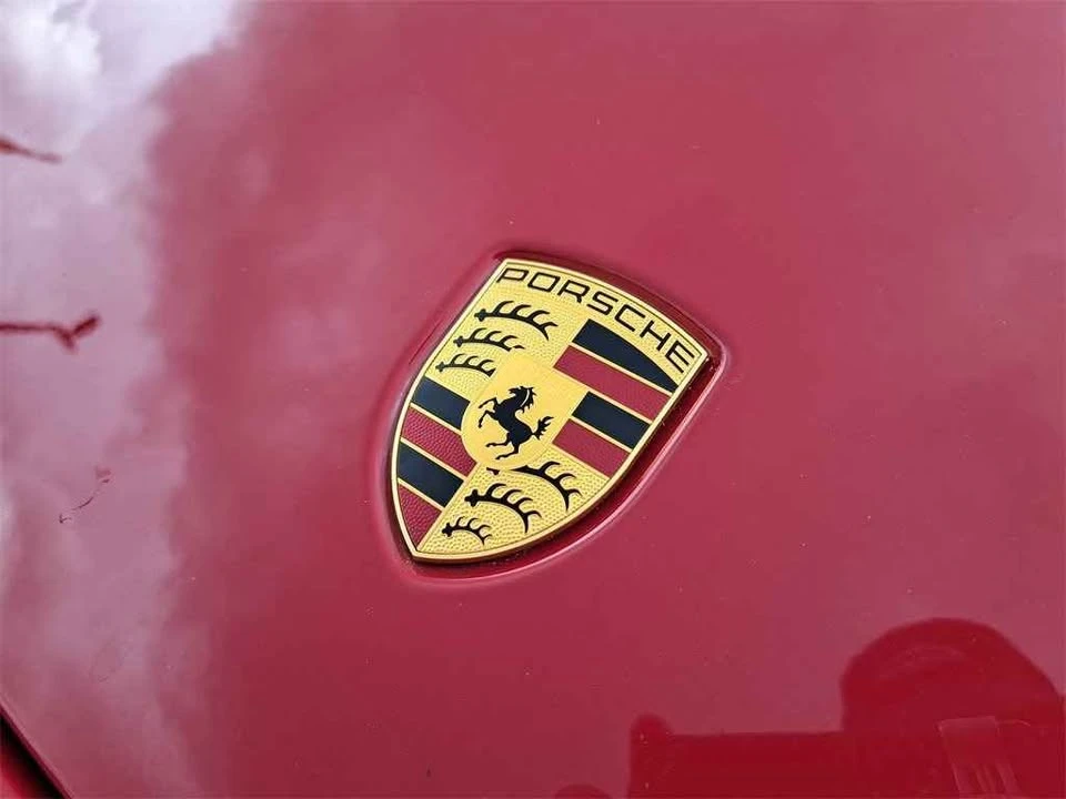 2023 Porsche 992 Carrera 4 - Image 7 of 7