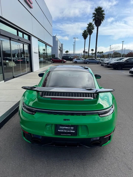 2023 Porsche 992 Carrera 4 - Image 4 of 19