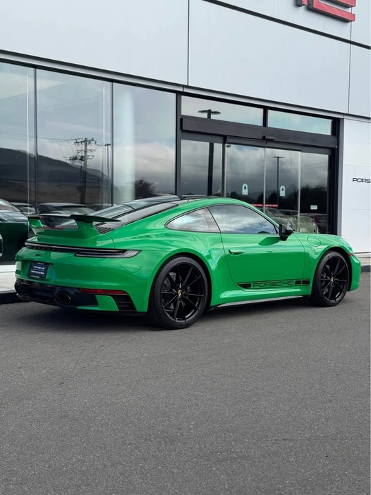 2023 Porsche 992 Carrera 4 - Image 10 of 19