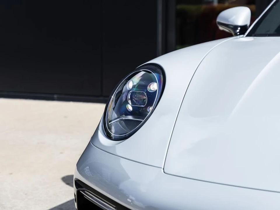 2023 Porsche 992 Carrera 4 - Image 19 of 31