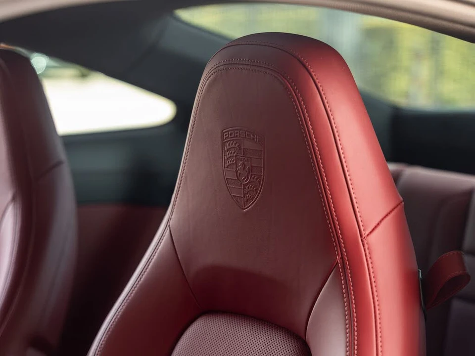 2023 Porsche 992 Carrera 4 - Image 30 of 31