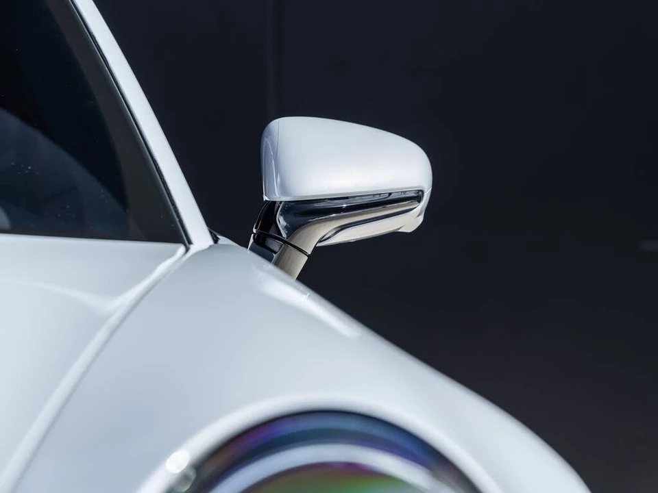 2023 Porsche 992 Carrera 4 - Image 20 of 31