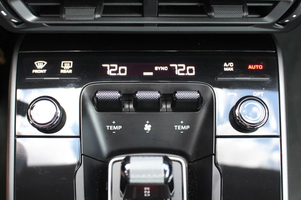 2023 Porsche 992 Carrera 4 - Image 14 of 31