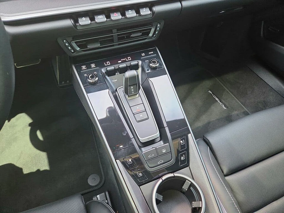 2023 Porsche 992 Carrera 4 - Image 14 of 30