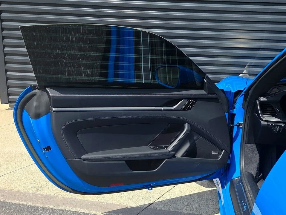 2023 Porsche 992 Carrera 4 - Image 6 of 30