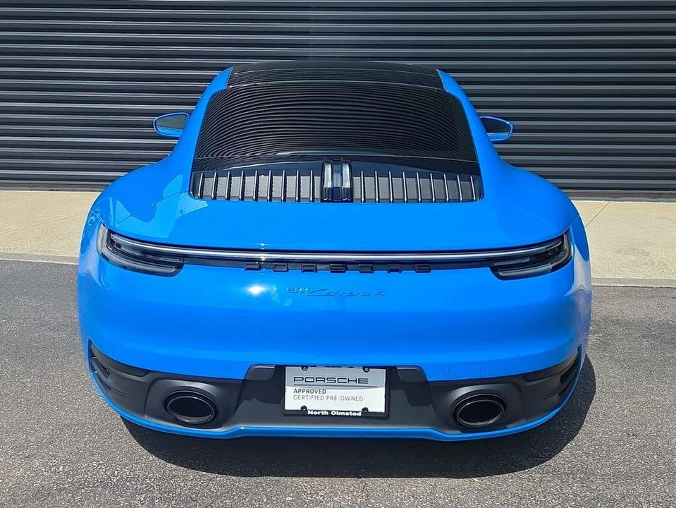 2023 Porsche 992 Carrera 4 - Image 21 of 30