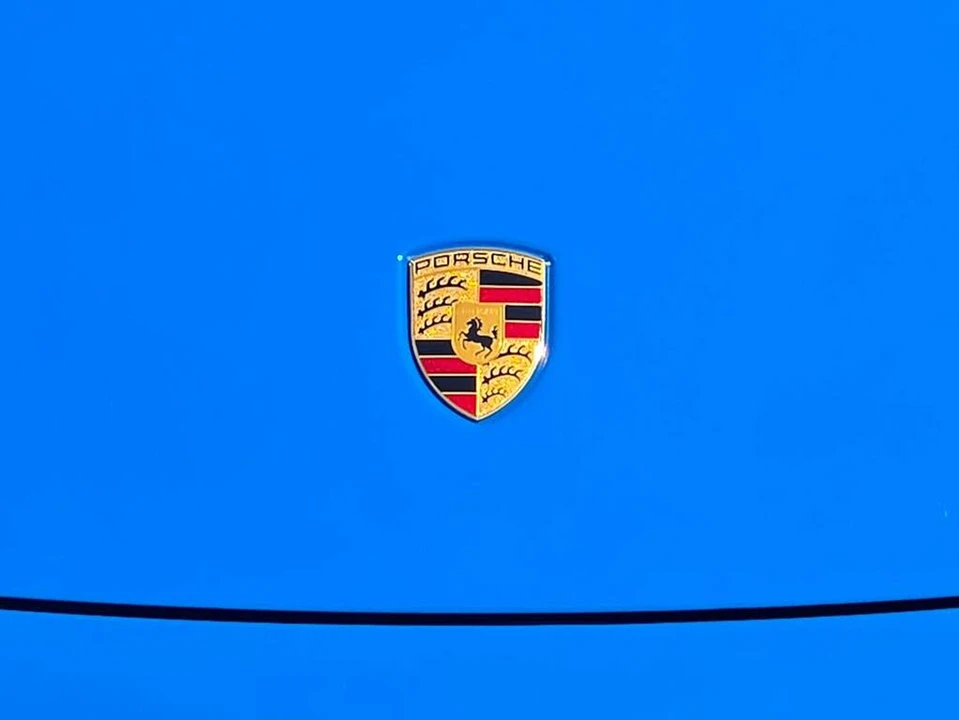 2023 Porsche 992 Carrera 4 - Image 25 of 30