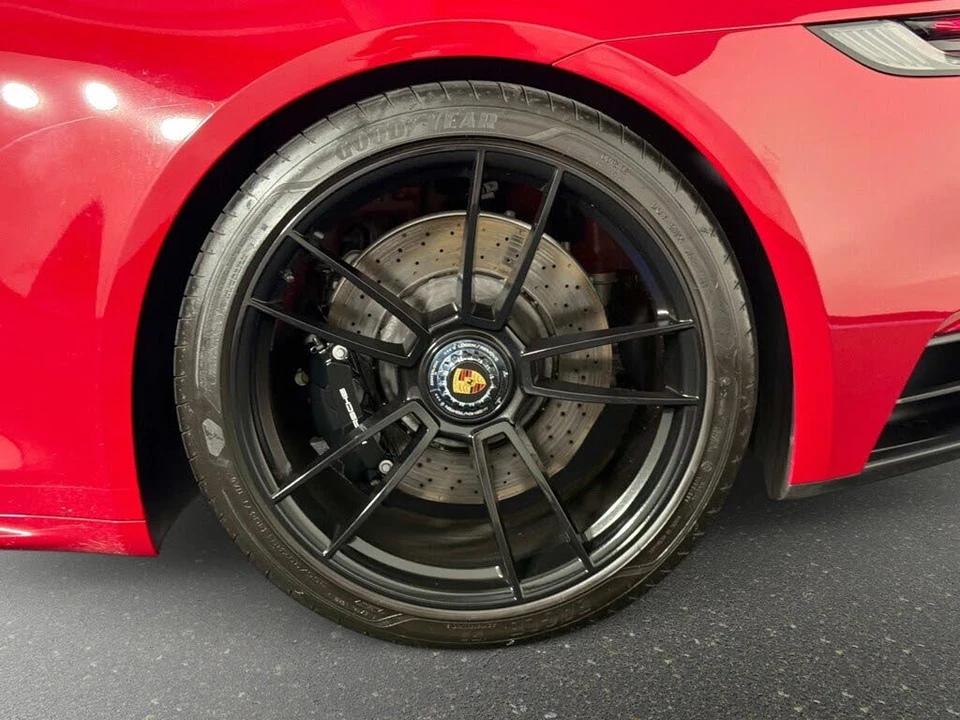 2023 Porsche 992 Carrera GTS - Image 12 of 31