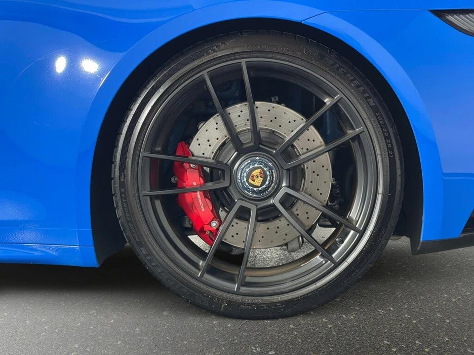 2023 Porsche 992 Carrera GTS - Image 12 of 31