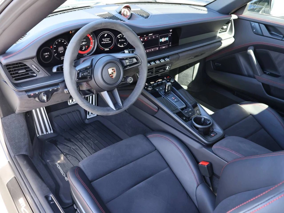 2023 Porsche 992 Carrera GTS - Image 4 of 5