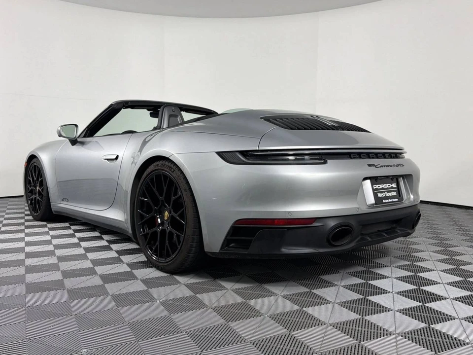 2023 Porsche 992 Carrera GTS - Image 3 of 5