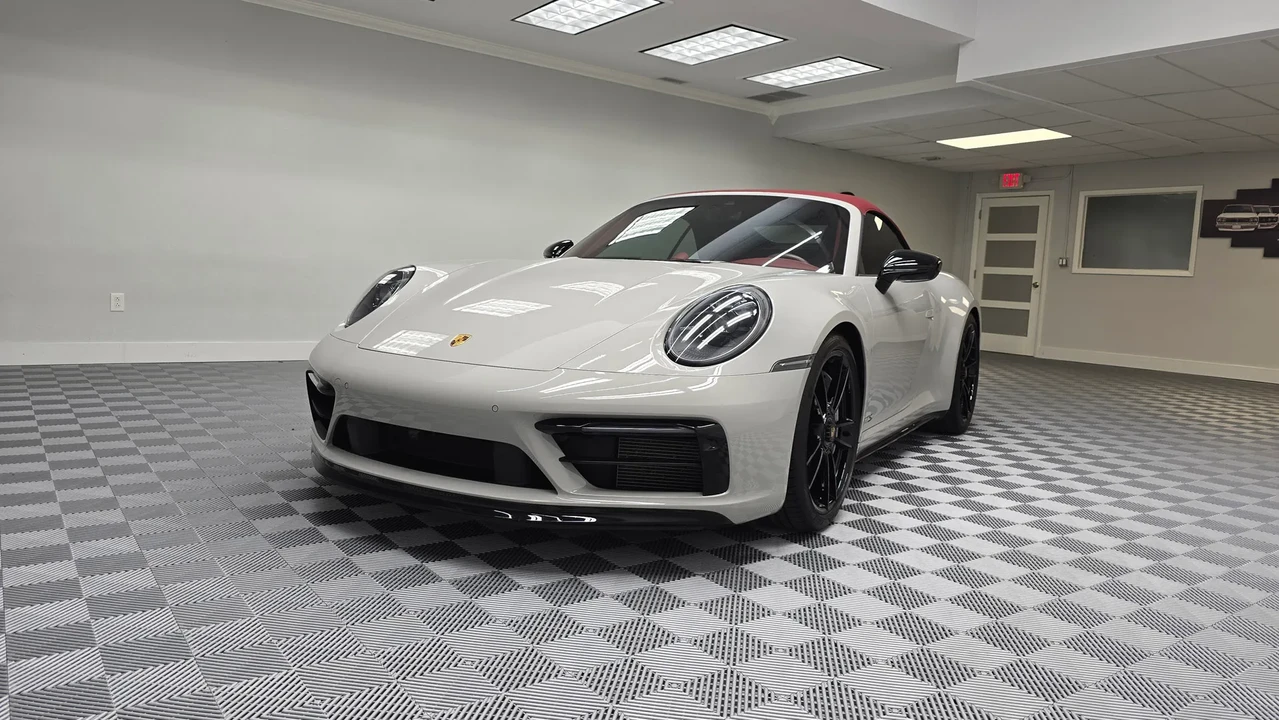 2023 Porsche 992 Carrera GTS - Image 10 of 31