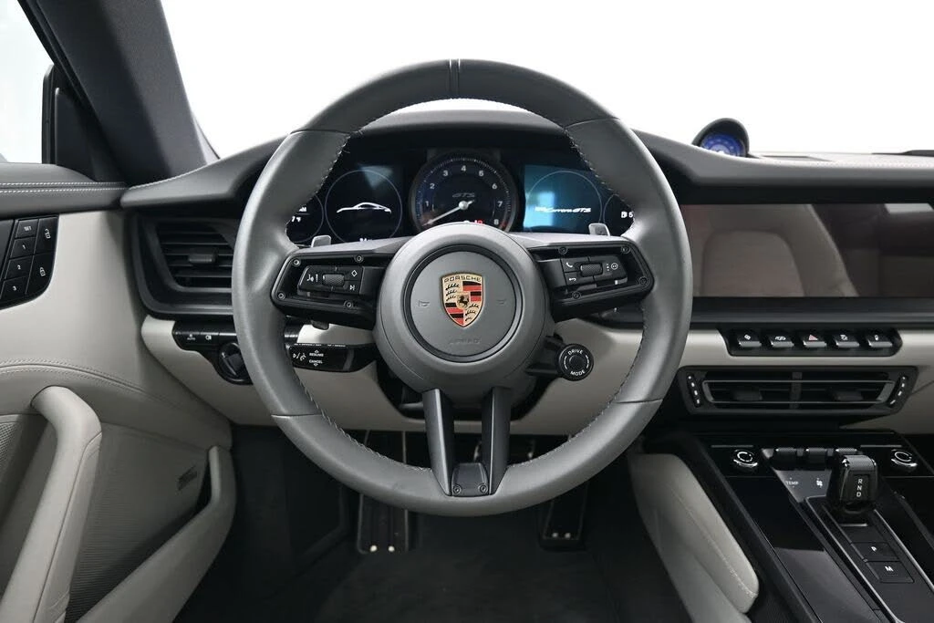 2023 Porsche 992 Carrera GTS - Image 11 of 31
