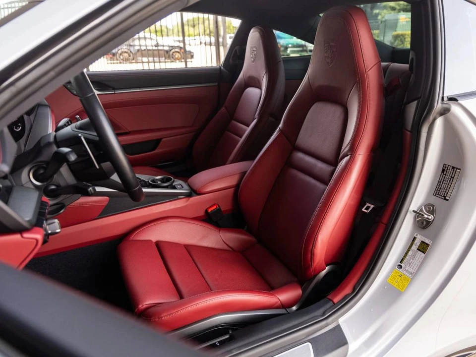 2023 Porsche 992 Carrera 4 - Image 5 of 5