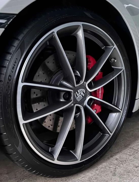 2023 Porsche 992 Carrera 4S - Image 3 of 3