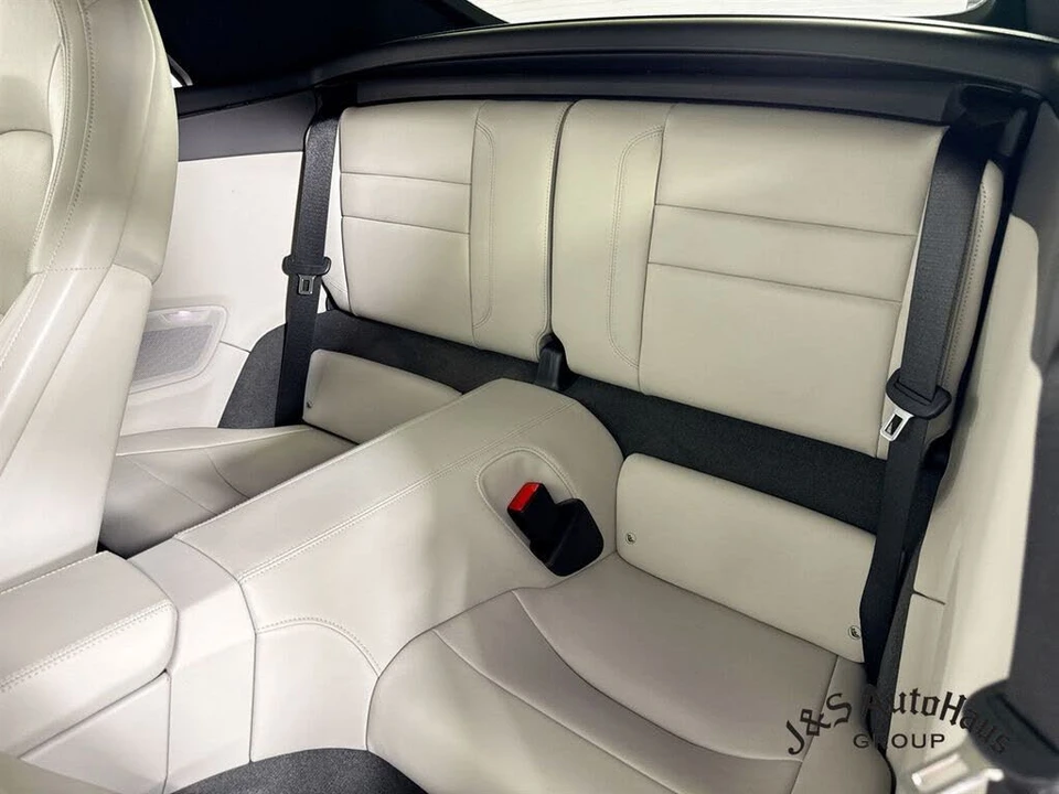 2023 Porsche 992 Carrera 4S - Image 28 of 31