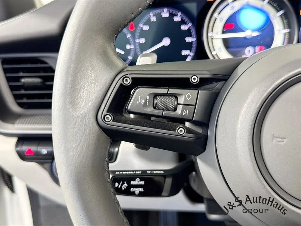 2023 Porsche 992 Carrera 4S - Image 13 of 31